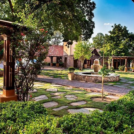 Lombardy Boutique Hotel&Conference Venue Pretoria-Noord Extérieur photo