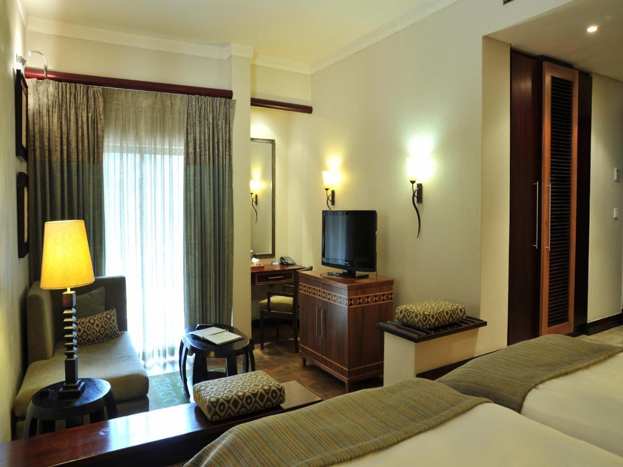Lombardy Boutique Hotel&Conference Venue Pretoria-Noord Extérieur photo